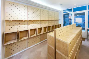 Premium Boutique in Opera - Image 3