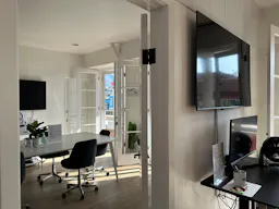 Pop-Up Space for Small Businesses (Meeting/Production Space) - Image 2
