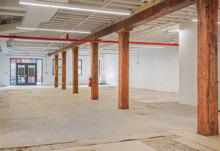 Prime Dumbo Retail - Image 0