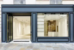 Amazing Pop Up Boutique in Le Marais - Image 0