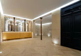 Chic Event Space In Marais - Image 1