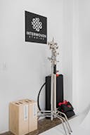 MODERN PHOTO/VIDEO STUDIO | CYCLORAMA, GREEN SCREEN and SEAMLESS BACKDROP | AC, WIFI and SONOS | ALSO PERFECT FOR GALLERY SHOWS AND POP-UPS - Image 6