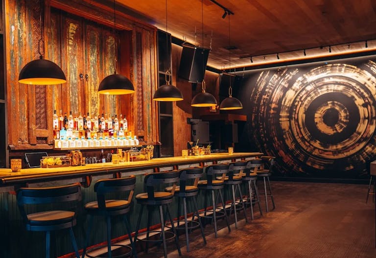 2 story venue downtown Miami - Image 0