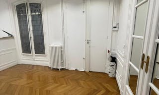 Showroom Rue de Rivoli Paris - Image 9