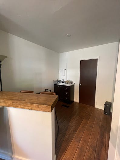 Treatment / Spa Room Available for Rent - Image 4