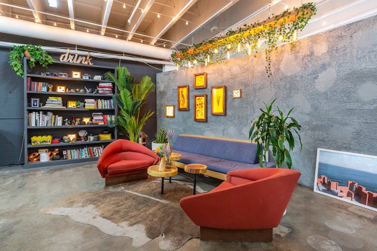 Stylish production and event space in Highland Park - Image 2