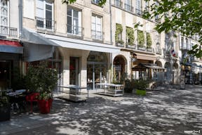 Prestigious Gallery - Centre Georges Pompidou - Image 1