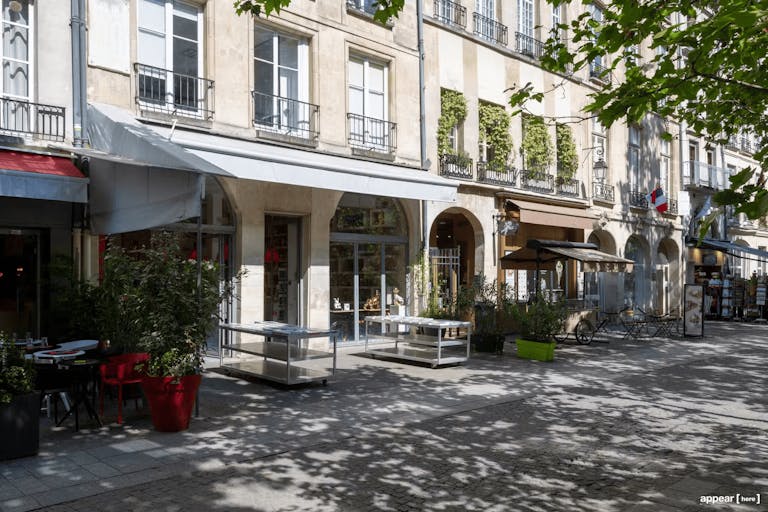 Prestigious Gallery - Centre Georges Pompidou - Image 1