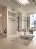 Beverly Hills Fashion Showroom/Retail Shop Space - Image 4