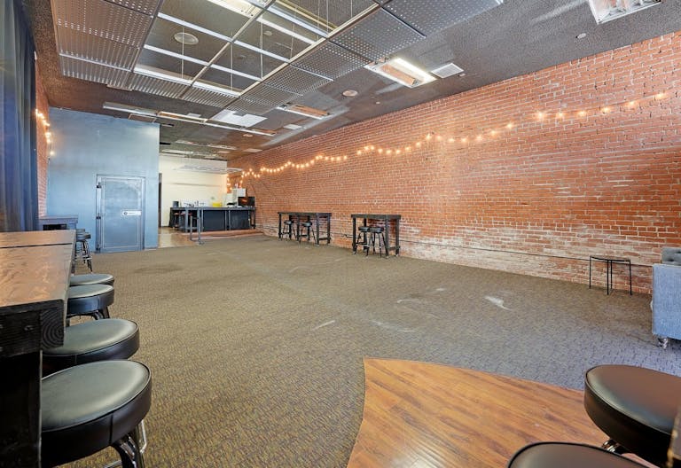 Industrial multi- use space in sacramento - Image 4