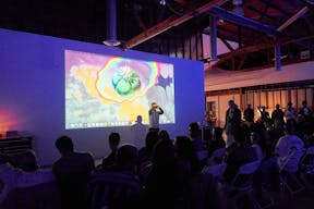 East LA's Premier Photo Studio - Image 19