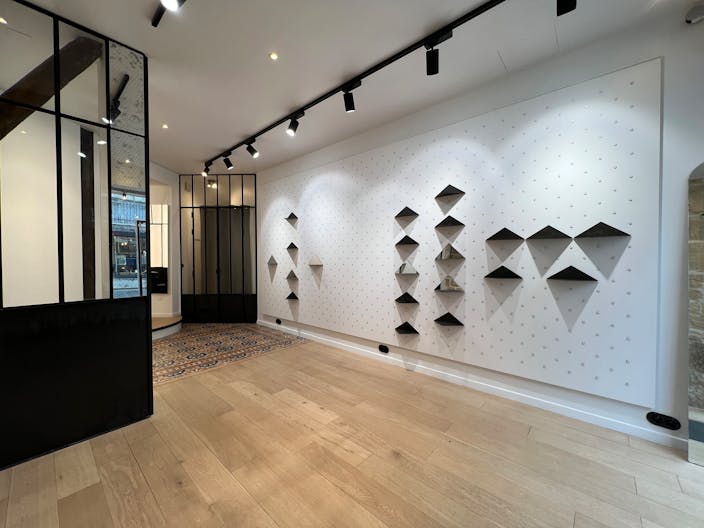 Central Marais pop up space - Image 4