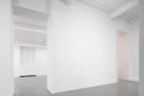 Bright Gallery in Le Marais - Image 2
