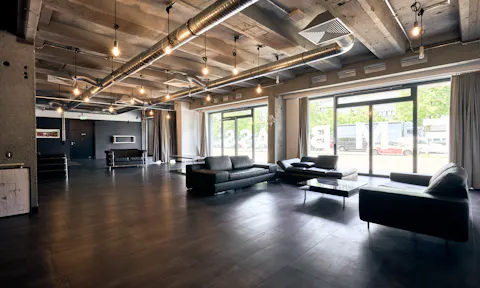 Large Retail & Experience Floor Near Alexanderplatz - Image 0