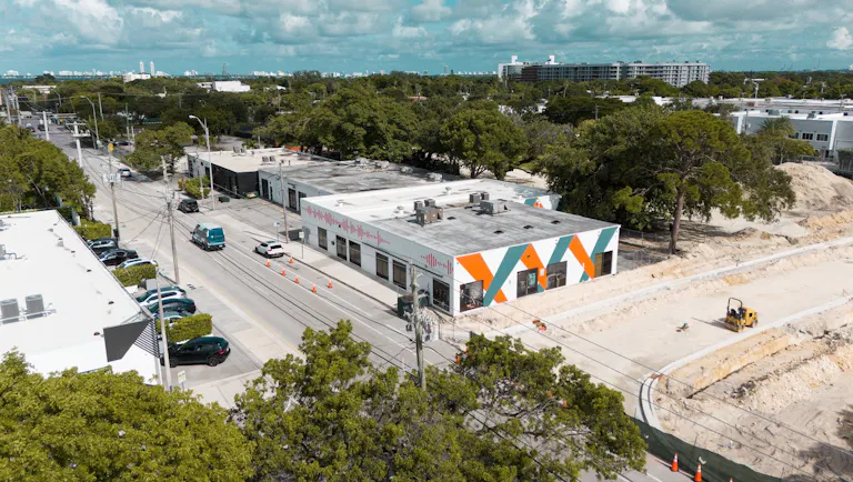 Luxury Art Basel Space in the Heart of Miami - ideal for event, office, retail, or showroom - Image 4