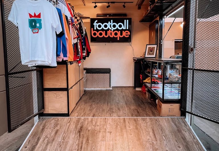 A Mobile pop-up space that can be transported anywhere*. - Image 4