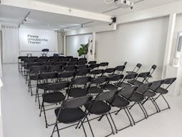 Gloss White Gallery Space on Fairfax Ave - Image 21