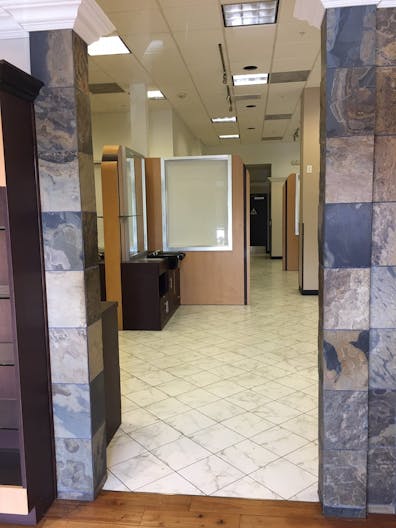 Retail Space in Huntington Beach - Image 4
