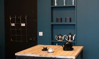 ELEGANT MINIMALIST LOFT IN THE 11TH DISTRICT OF PARIS - Image 3