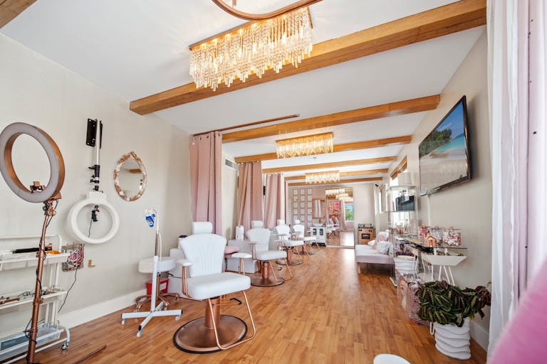 Beauty and Tattoo Studio On The Upper East Side, Miami - Image 2