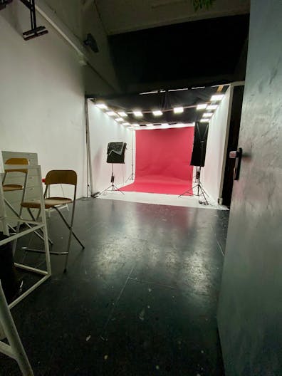 PHOTO STUDIO white cube 40 M2 pour tous projets cr�atifs - Image 0