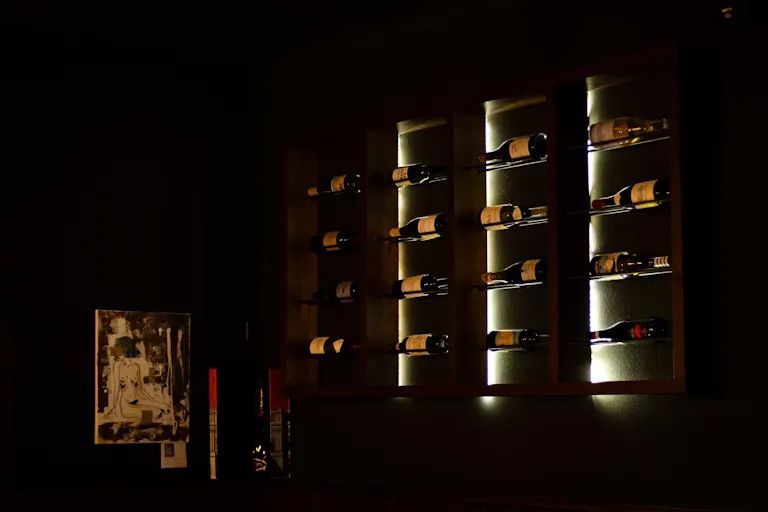 Balance wine bar and space for events - Image 4