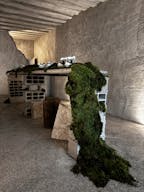 BRUTALIST SPACE IN MARAIS - Image 10