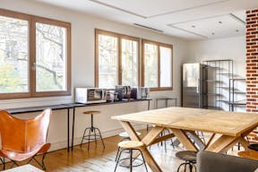 Location bureau Paris 18 : espace cl�-en-main pouvant accueillir jusqu?� 45 postes sur une superficie de 230m2 - Image 7