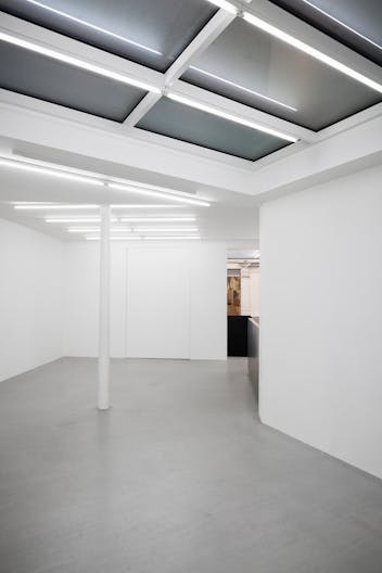 Magnificent art gallery in the heart of Haut Marais, PARIS 3rd - Image 4