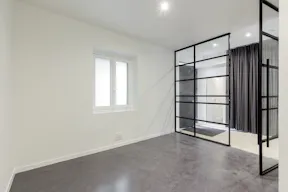 Showroom lumineux sous verrière – 270 m² – Haut-Marais - Image 5