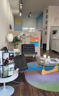 Pop-Up Space in Silver Lake - Image 15