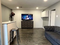 Orange County Studio - Image 2