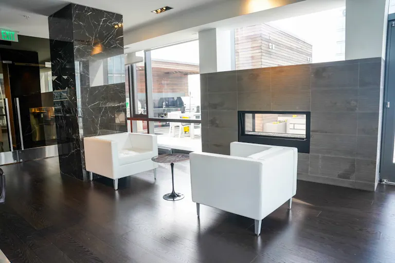 Studio in Rosslyn, VA - Image 1