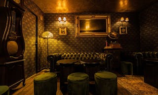 Retour dans le temps dans un magnifique Bar priv� - Image 14