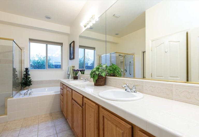 gated 55+ community of Heritage Park - Image 2