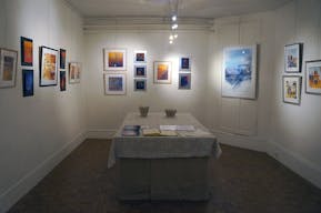 Sophisticated Gallery near Le Bon March� - Image 14