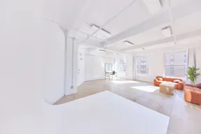 16B Manhattan Showroom & Meeting rental space  - Image 4