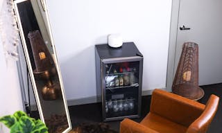 Chic and Luxury Stylist Studio Space - Image 7