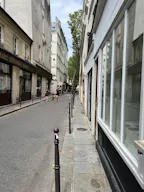 Beautiful pop up space in the heart of the Marais - Image 5