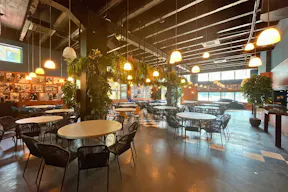 Salle de réception au cœur du quartier Confluence - Image 2
