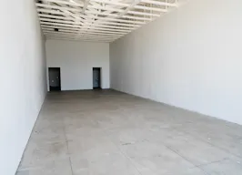 Stunning Retail Space on Iconic Sunset Boulevard - Image 4