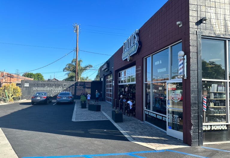 Venice - LA - Lincoln Blvd. Prime, heavy traffic retail shop - Image 1