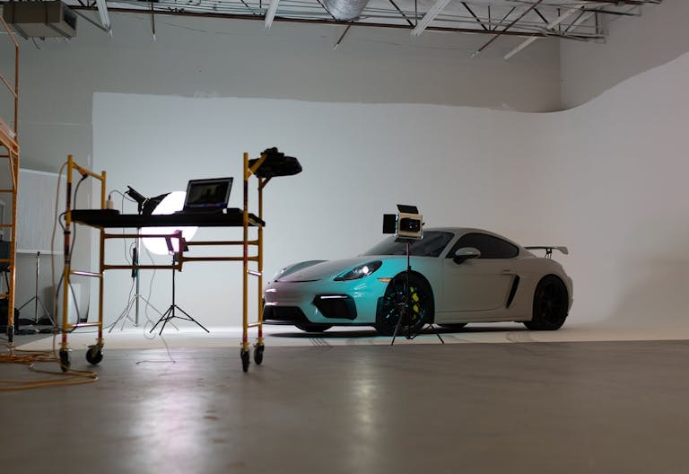 Production Studio with Cyc Wall for Cars and 3000+sqft Theme Background - Image 1