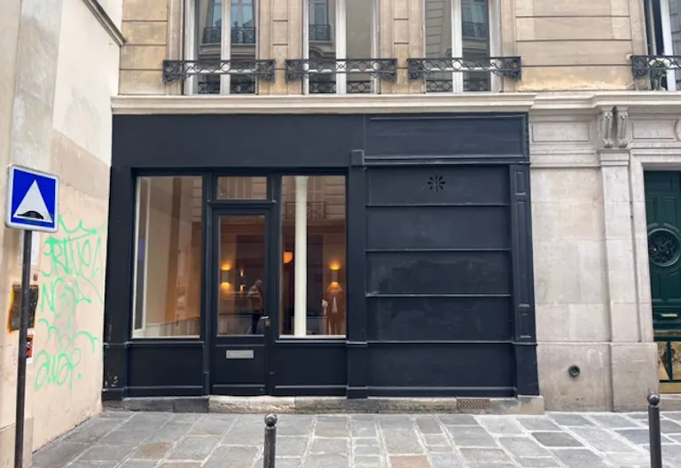Boutique/Galerie Saint Germain - Image 1