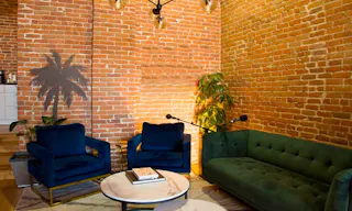 Professional, sleek & versatile RiNo-based meeting space in a great location! - Image 3