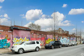WAREHOUSE POP-UP/ SHORT TERM RENTAL SPACE - Image 2