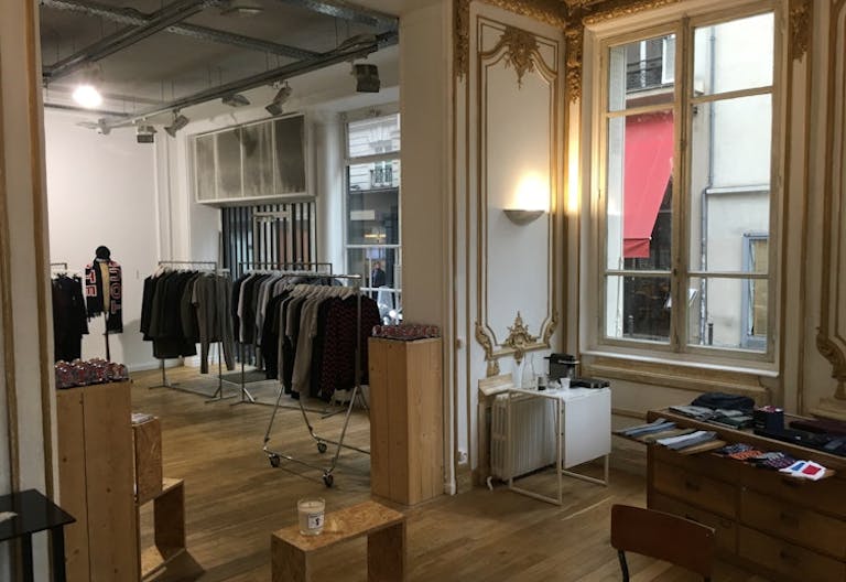Rue Petites Ecuries Paris Pop Up Boutique - Image 4