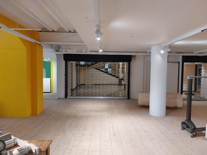 Ground Floor Retail Space in Magna Plaza - Image 3