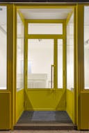 Pop-up gallery store in Paris, Belleville - Image 26