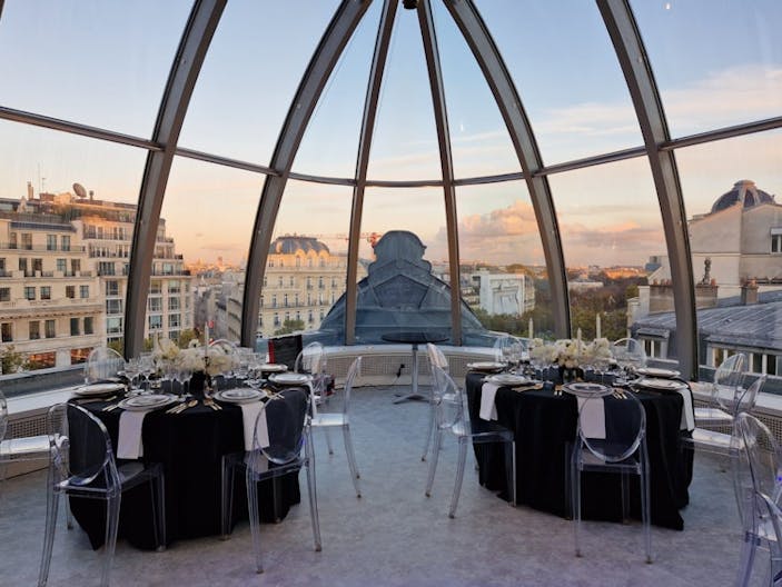 Avenue des Champs-Élysées Event Showroom - Image 2